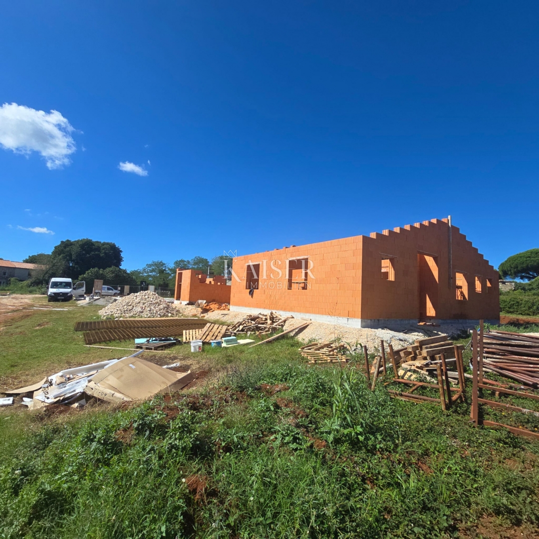 Istria, Kaštelir - moderna casa bifamiliare 