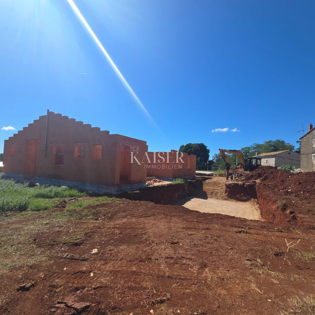 Istria, Kaštelir - moderna casa bifamiliare 