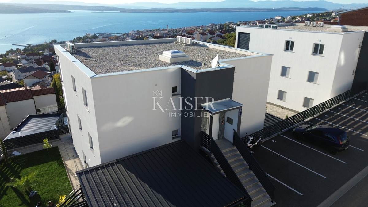 Crikvenica - appartamento, 2 camere da letto + soggiorno, nuovo edificio con vista, terrazza e parcheggio