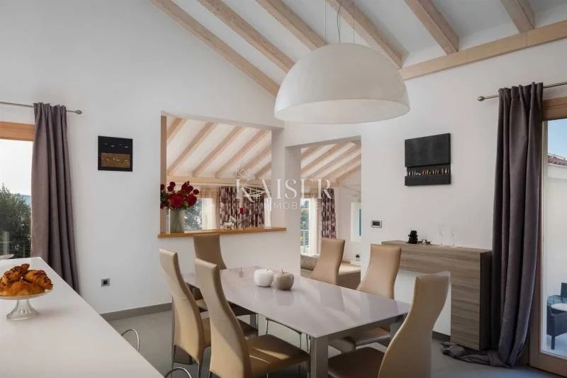 Villa Žaborić, Šibenik - Okolica, 175m2