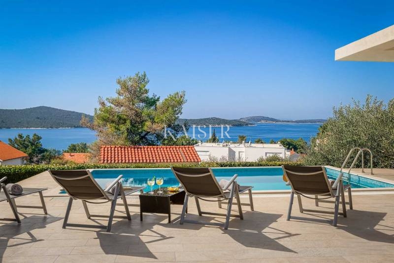 Villa Žaborić, Šibenik - Okolica, 175m2