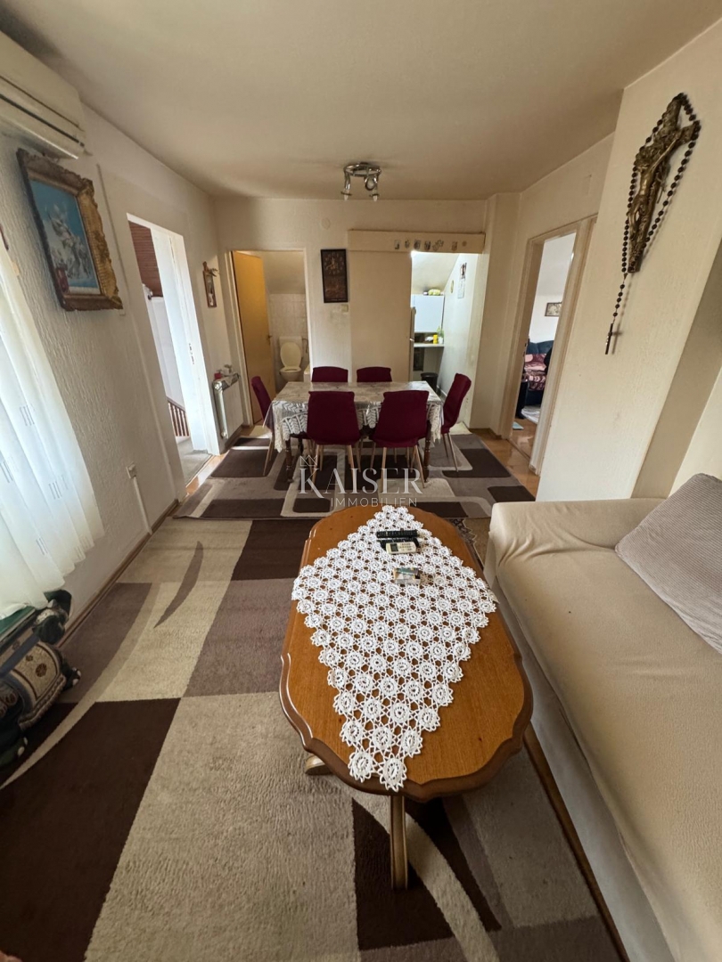 Zaprešić, Centro, appartamento con due camere da letto 70 m²