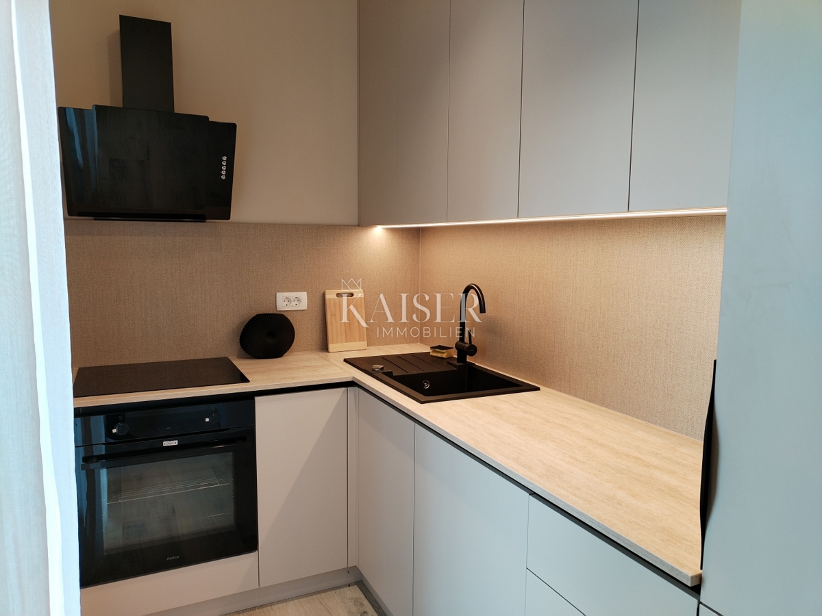 Istria, zona Umago, appartamento 66m2 a 300m dal mare