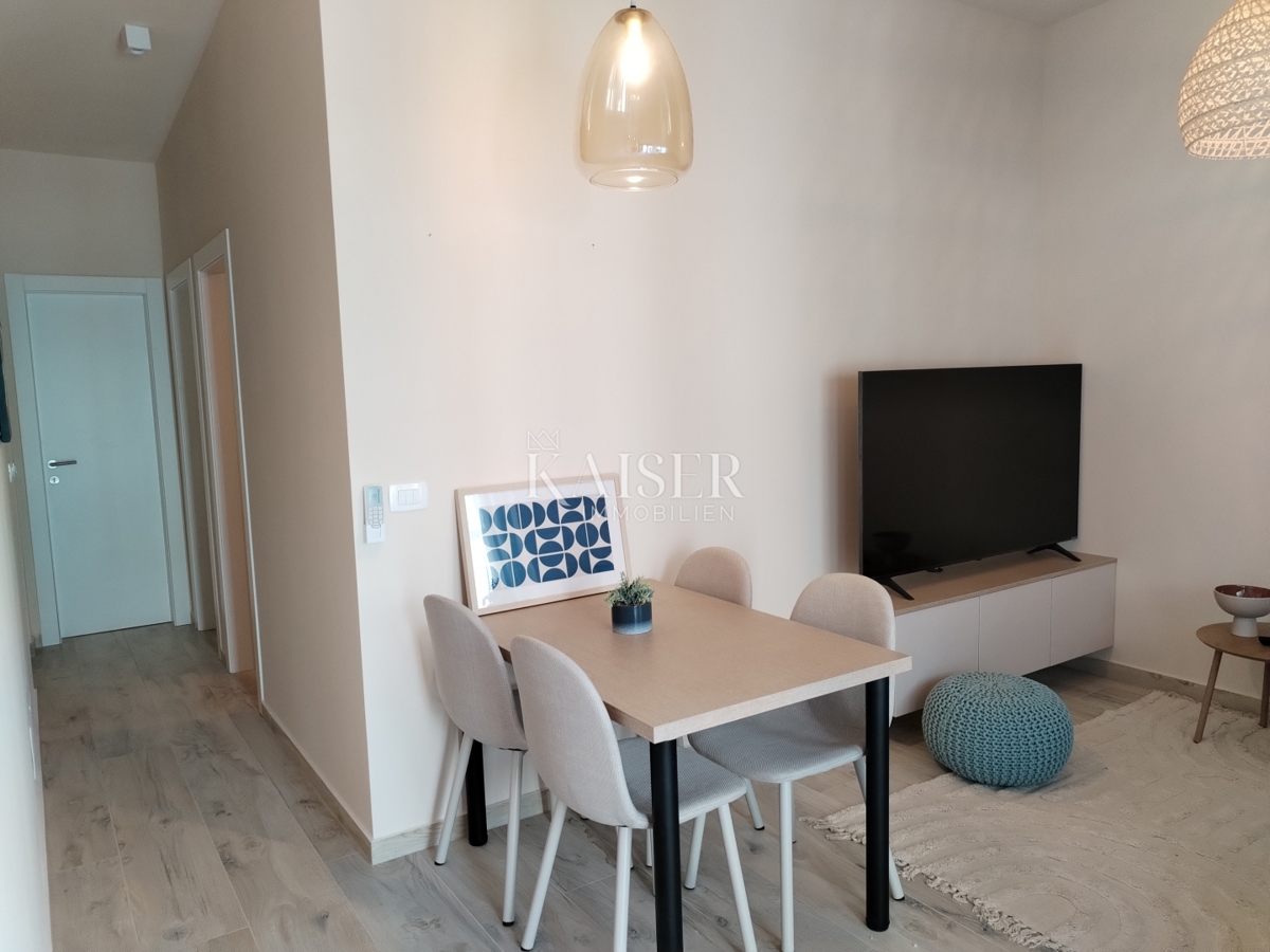 Istria, zona Umago, appartamento 66m2 a 300m dal mare