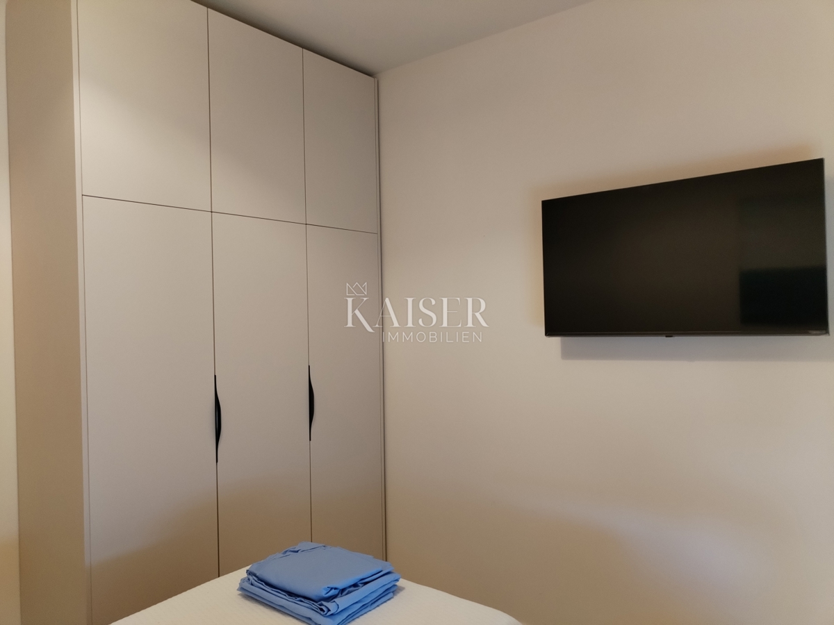 Istria, zona Umago, appartamento 66m2 a 300m dal mare