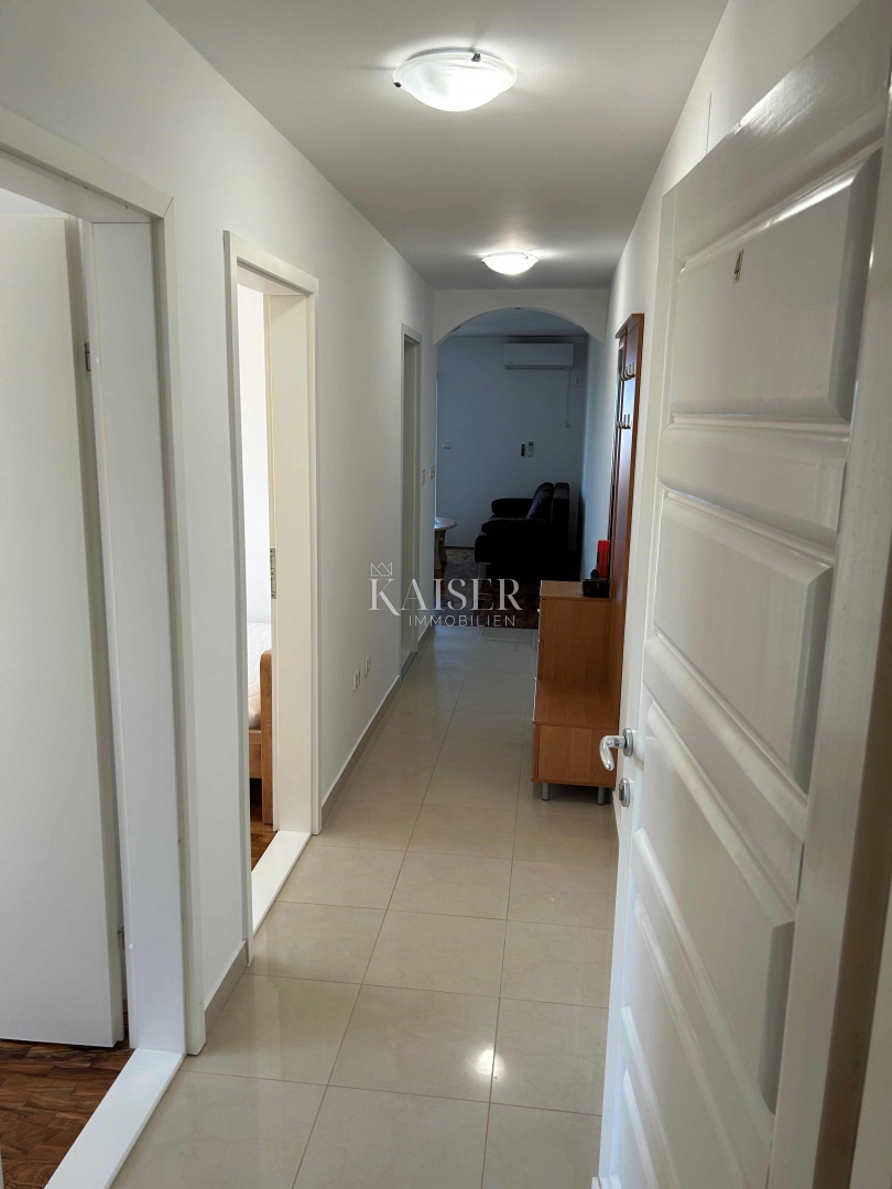 Krk, Malinska, appartamento con vista mare 