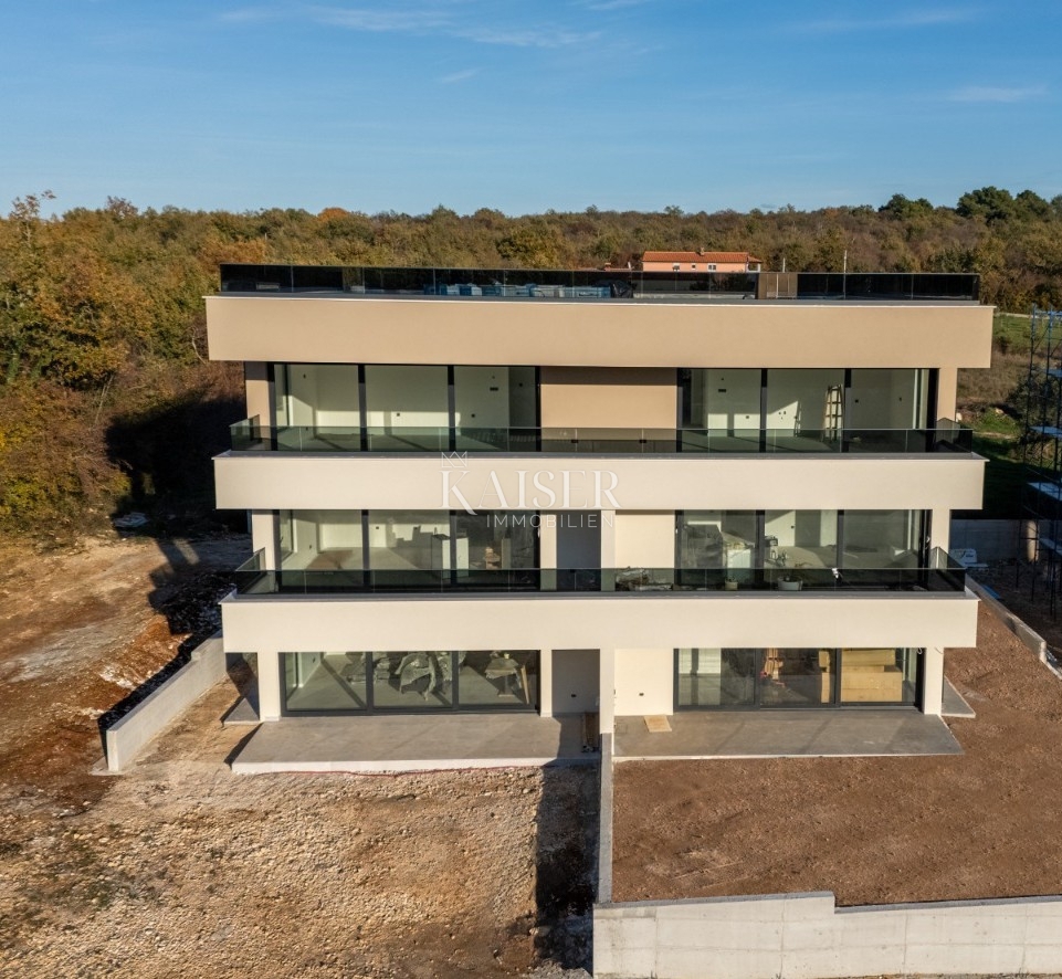 Istria - Parenzo, nuovo attico di lusso con terrazza sul tetto