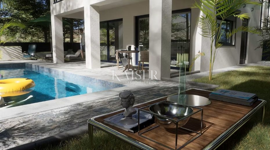 Istria, Parenzo, appartamento in un nuovo edificio con ampia terrazza sul tetto.