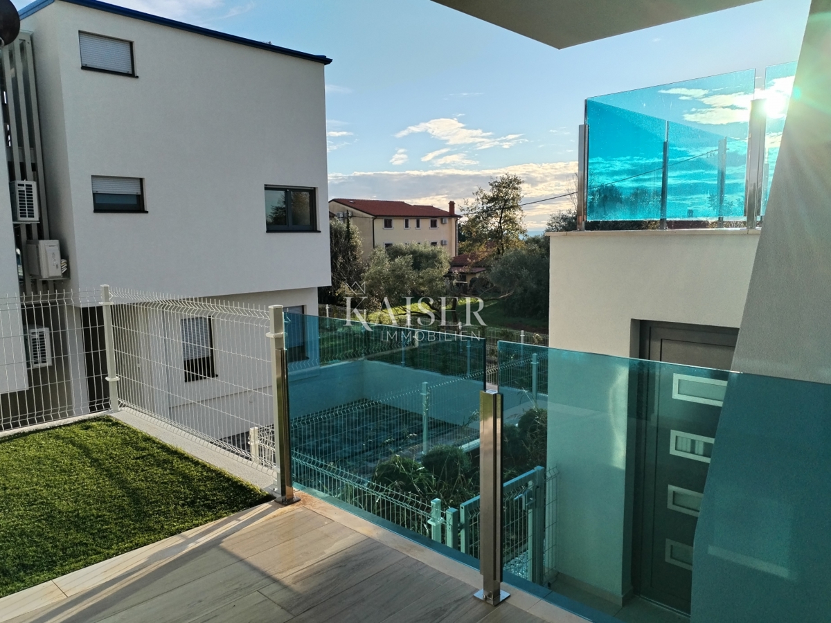 Istria, Umago, appartamento 67 m2, 300 m dal mare