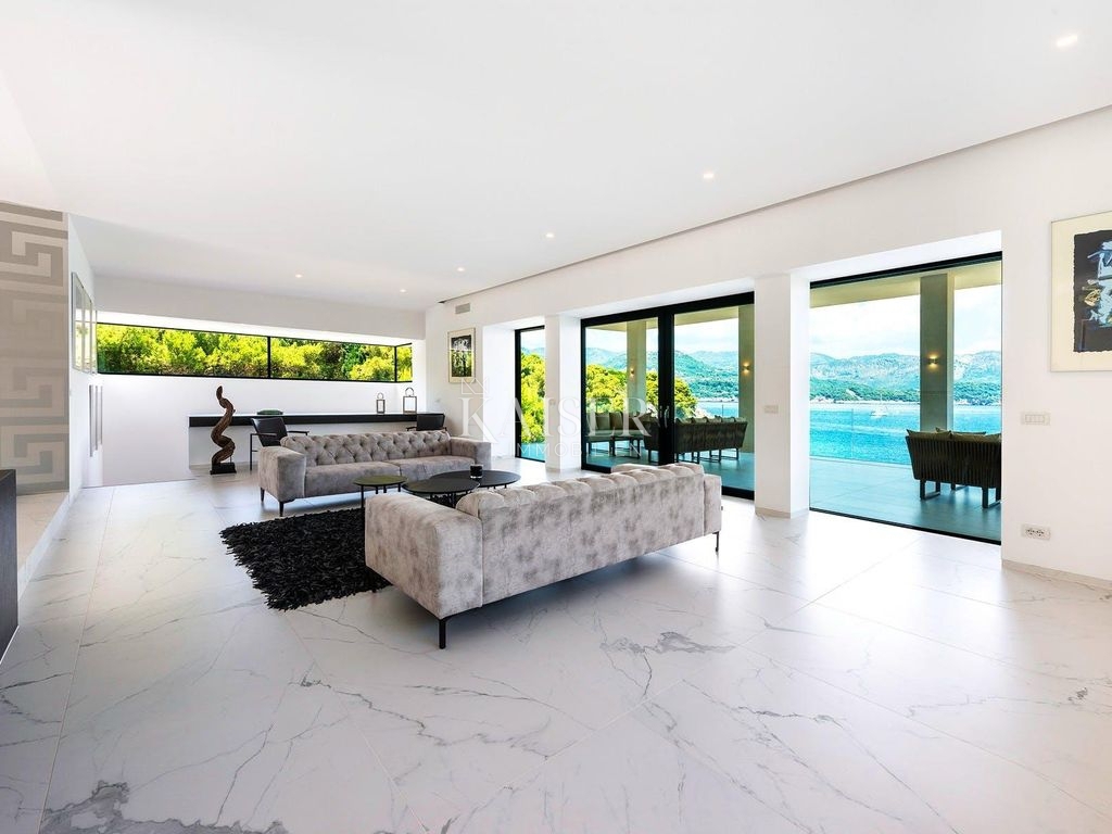 Unica villa moderna fronte mare con ingresso privato alla spiaggia - Isola di Kolocep