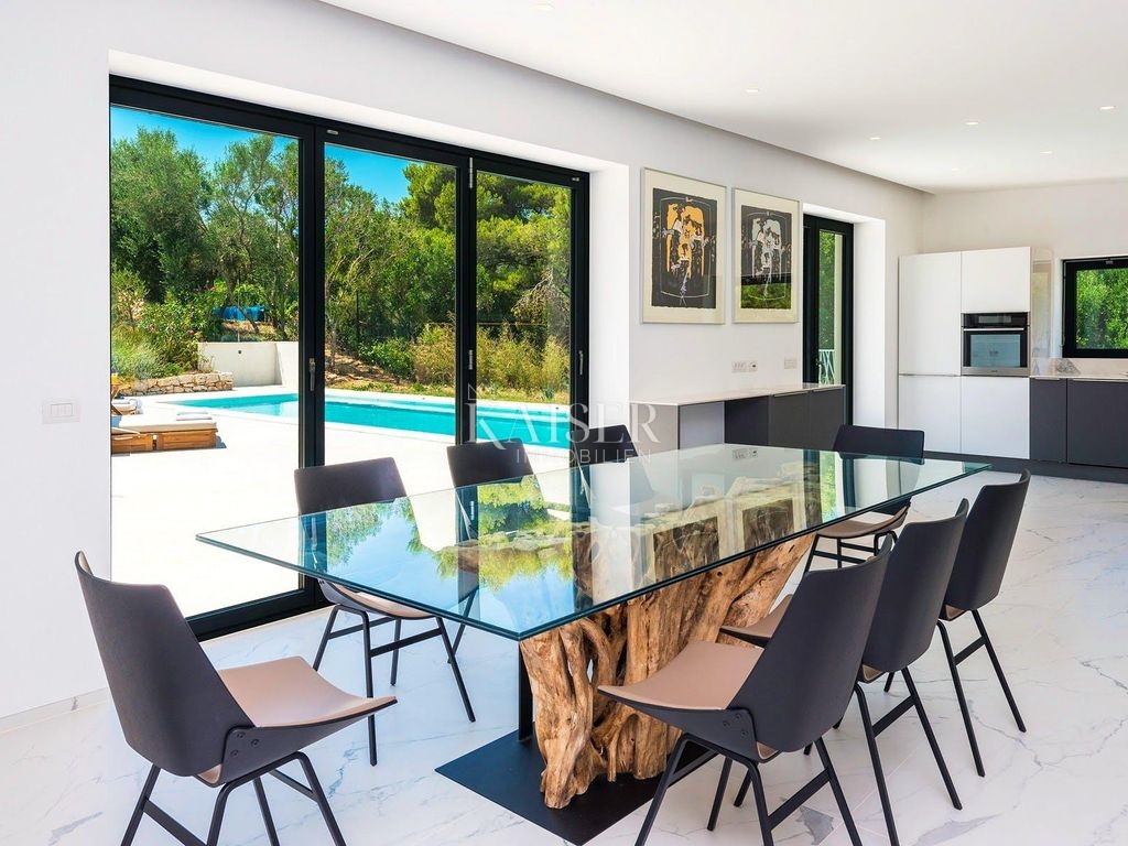 Unica villa moderna fronte mare con ingresso privato alla spiaggia - Isola di Kolocep