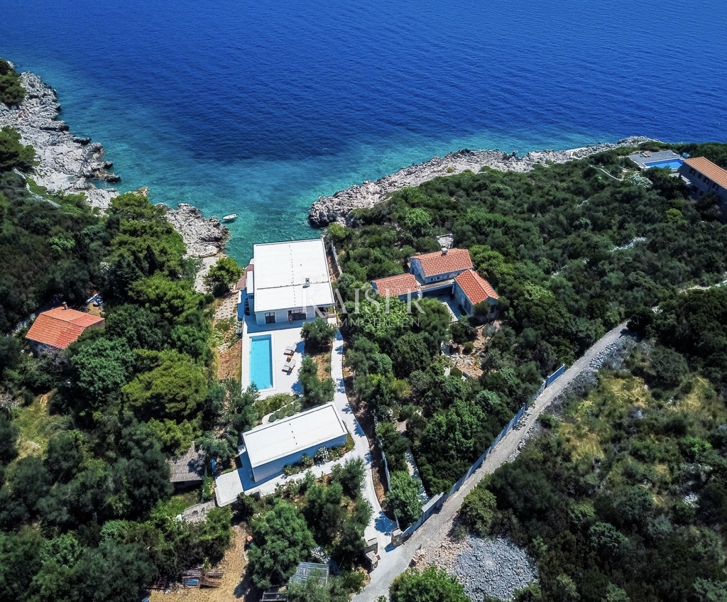 Unica villa moderna fronte mare con ingresso privato alla spiaggia - Isola di Kolocep