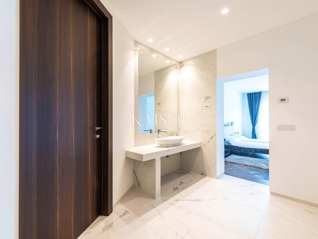 Unica villa moderna fronte mare con ingresso privato alla spiaggia - Isola di Kolocep