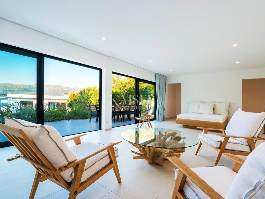 Unica villa moderna fronte mare con ingresso privato alla spiaggia - Isola di Kolocep