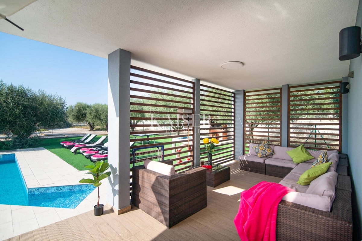 Istria, Dignano - villa con piscina e vista sulle isole Brioni