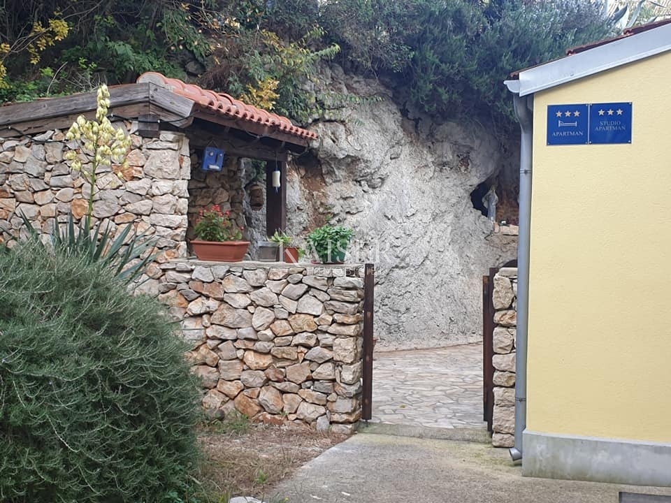 Spazioso appartamento al piano terra a Sveti Jakov – Isola di Lussino