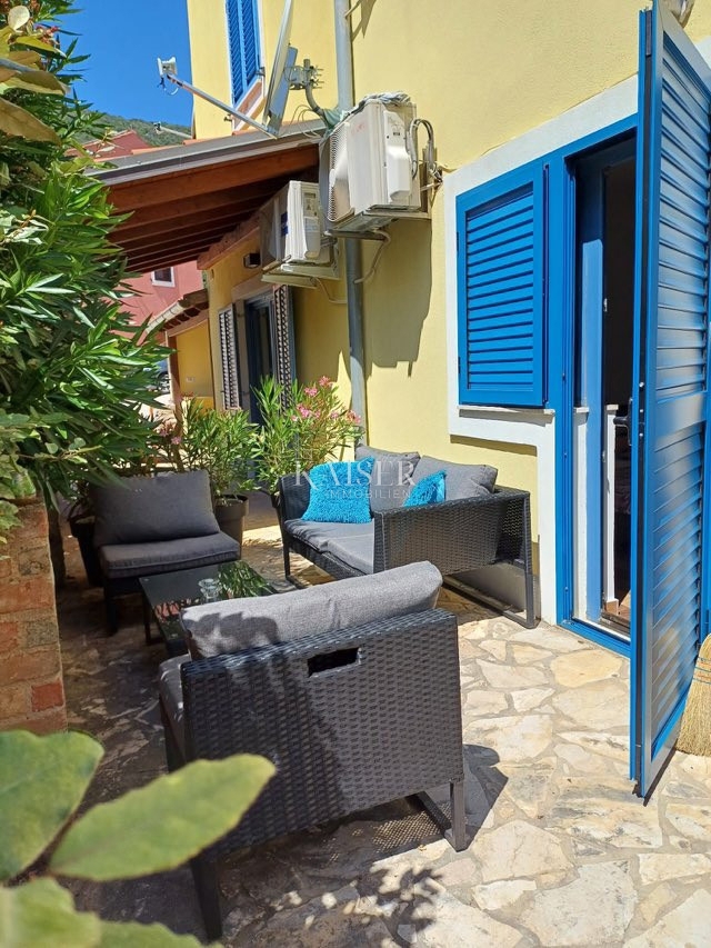 Spazioso appartamento al piano terra a Sveti Jakov – Isola di Lussino