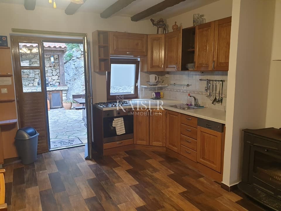 Spazioso appartamento al piano terra a Sveti Jakov – Isola di Lussino