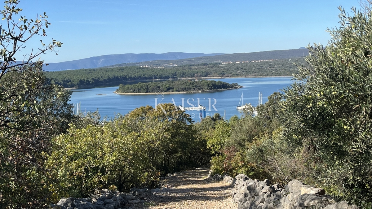 Isola di Krk, Punat - autentica casa in pietra in prima fila sul mare