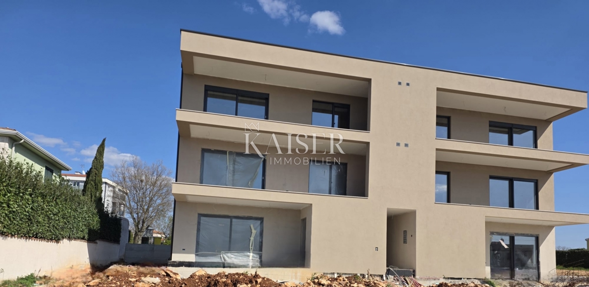 Istria. Parenzo - appartamento con vista mare