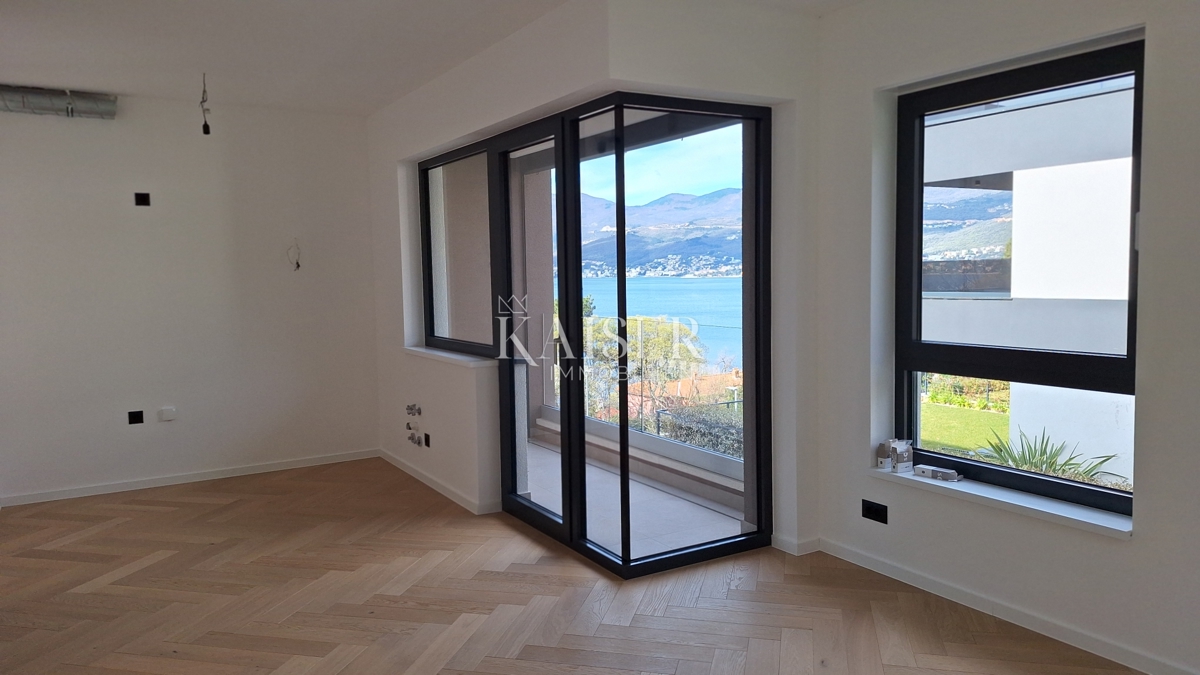 Bivio-Rijeka, appartamento esclusivo con vista panoramica e ampia terrazza