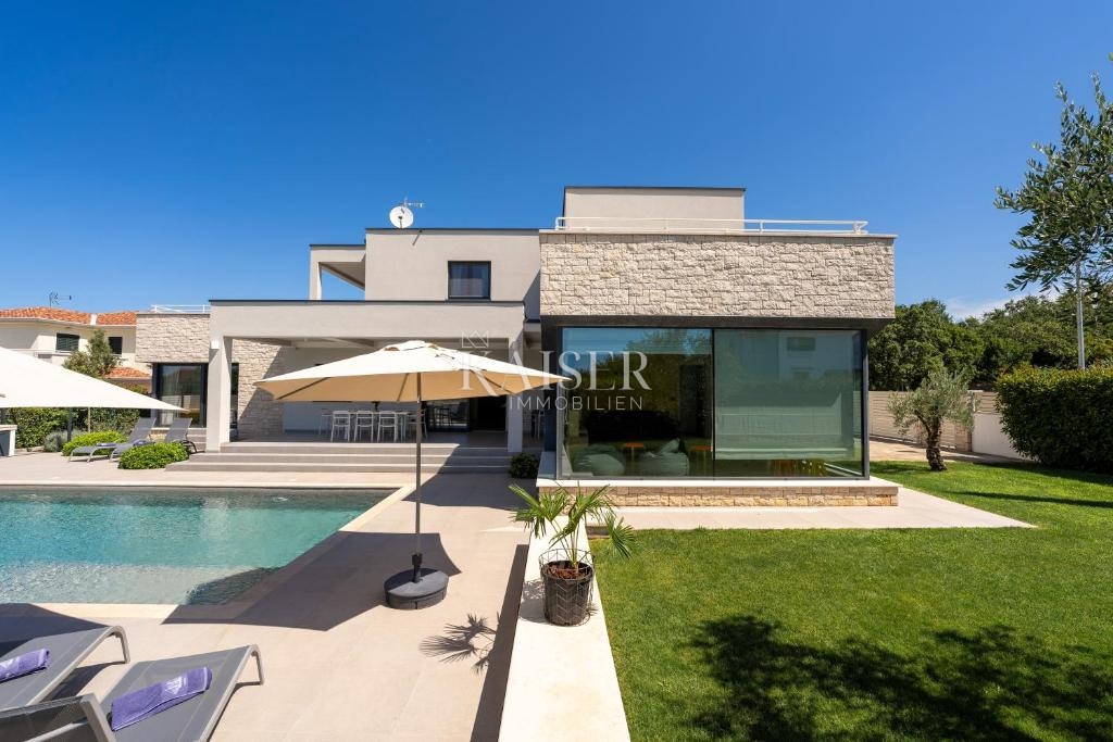 Istria - Parenzo, splendida villa di lusso con vista mare