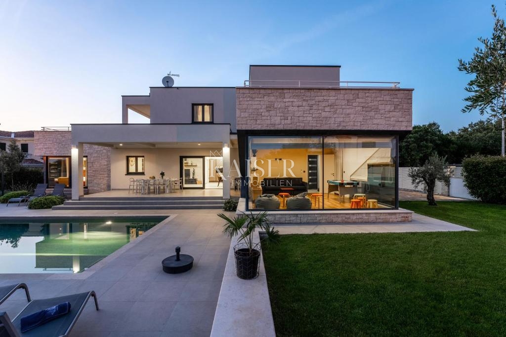 Istria - Parenzo, splendida villa di lusso con vista mare