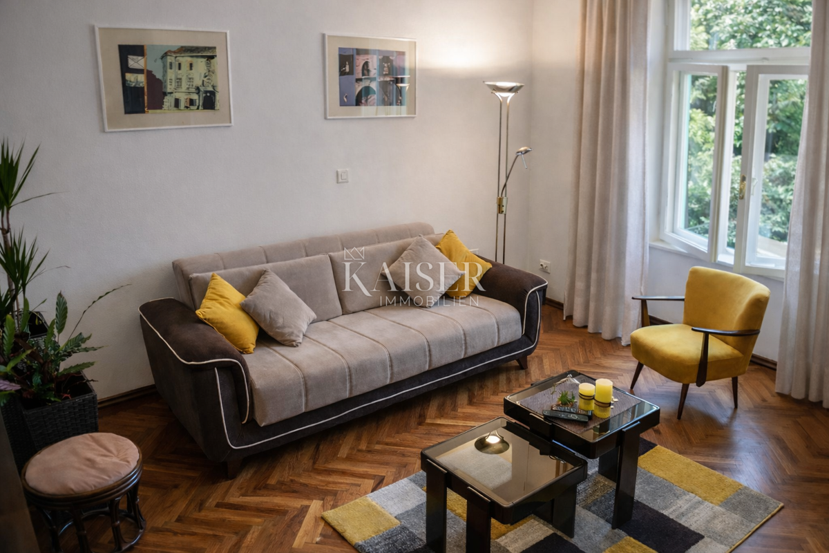 Centro di Opatija – Rara residenza con giardino in una villa storica, a 100 m dal mare