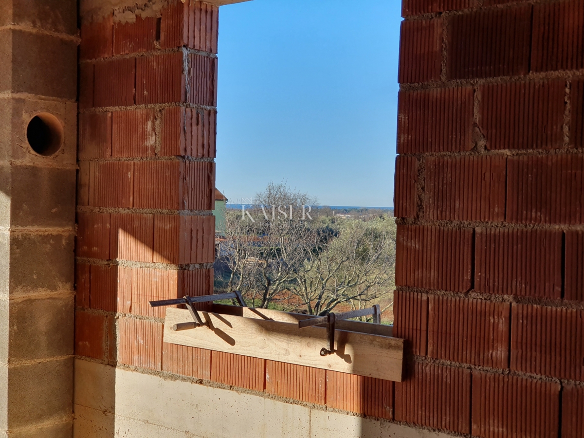 Istria - Umago, appartamento al secondo piano, vista mare