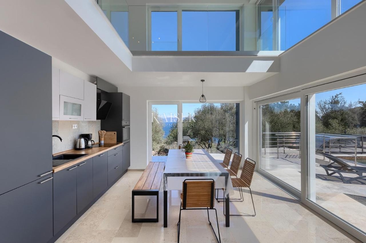 Rabac - villa di lusso con il mare nel palmo della mano, 200 m2