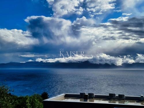 Rabac - villa di lusso con il mare nel palmo della mano, 200 m2