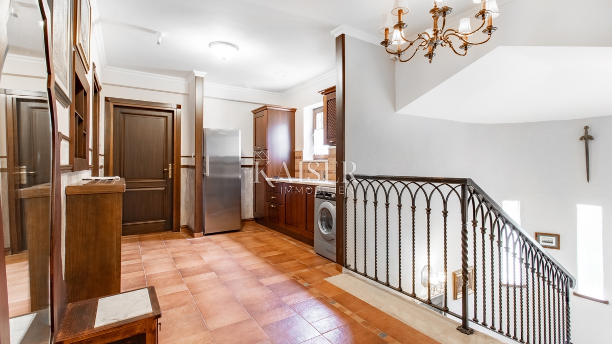 Riviera di Abbazia, villa con piscina