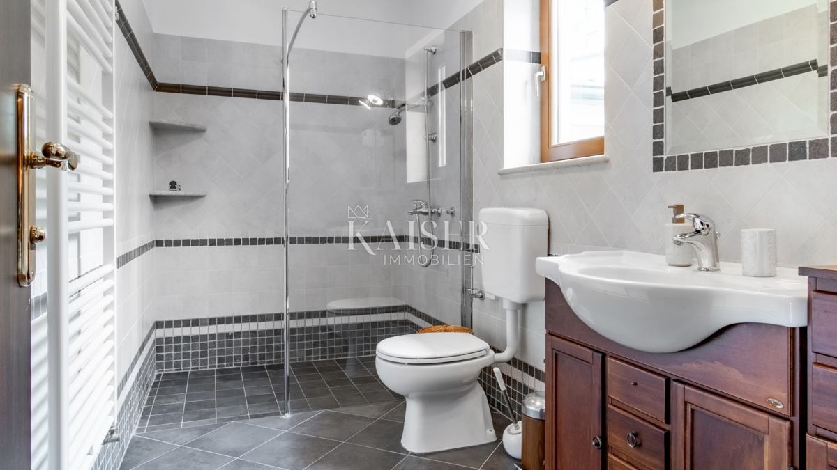 Riviera di Abbazia, villa con piscina