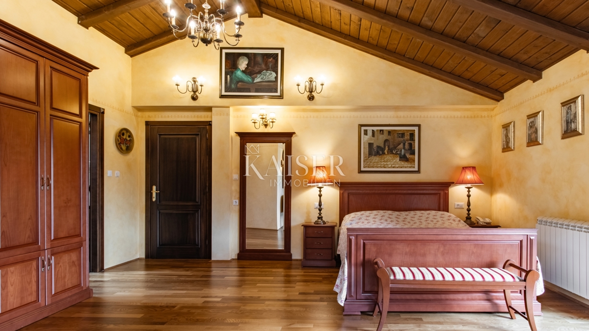 Riviera di Abbazia, villa con piscina