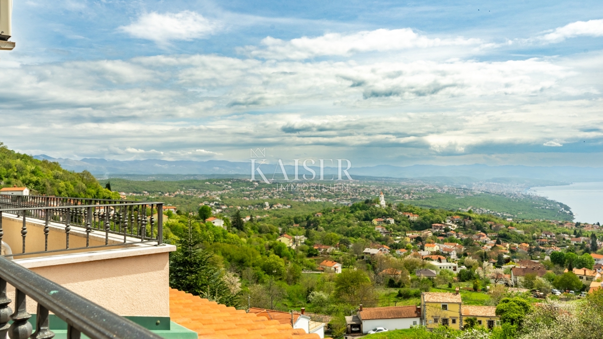 Riviera di Abbazia, villa con piscina