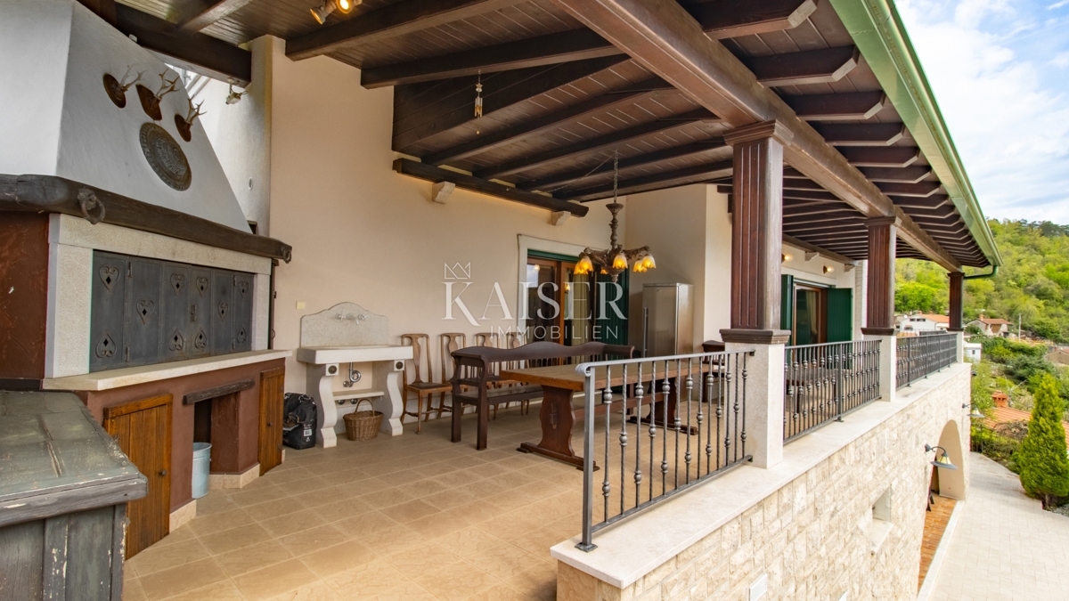 Riviera di Abbazia, villa con piscina