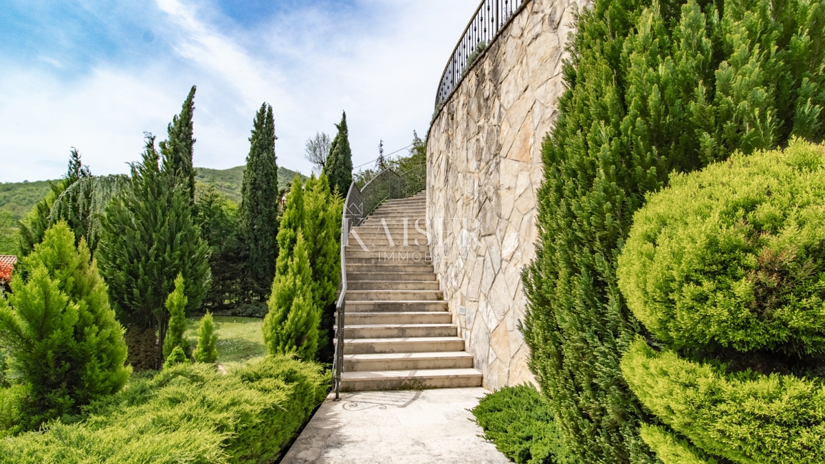 Riviera di Abbazia, villa con piscina