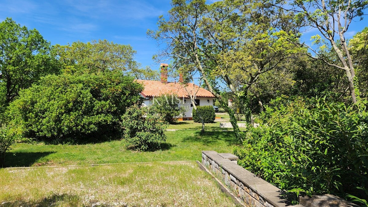 Istria, Šumber - Casa con giardino di 2100 m2