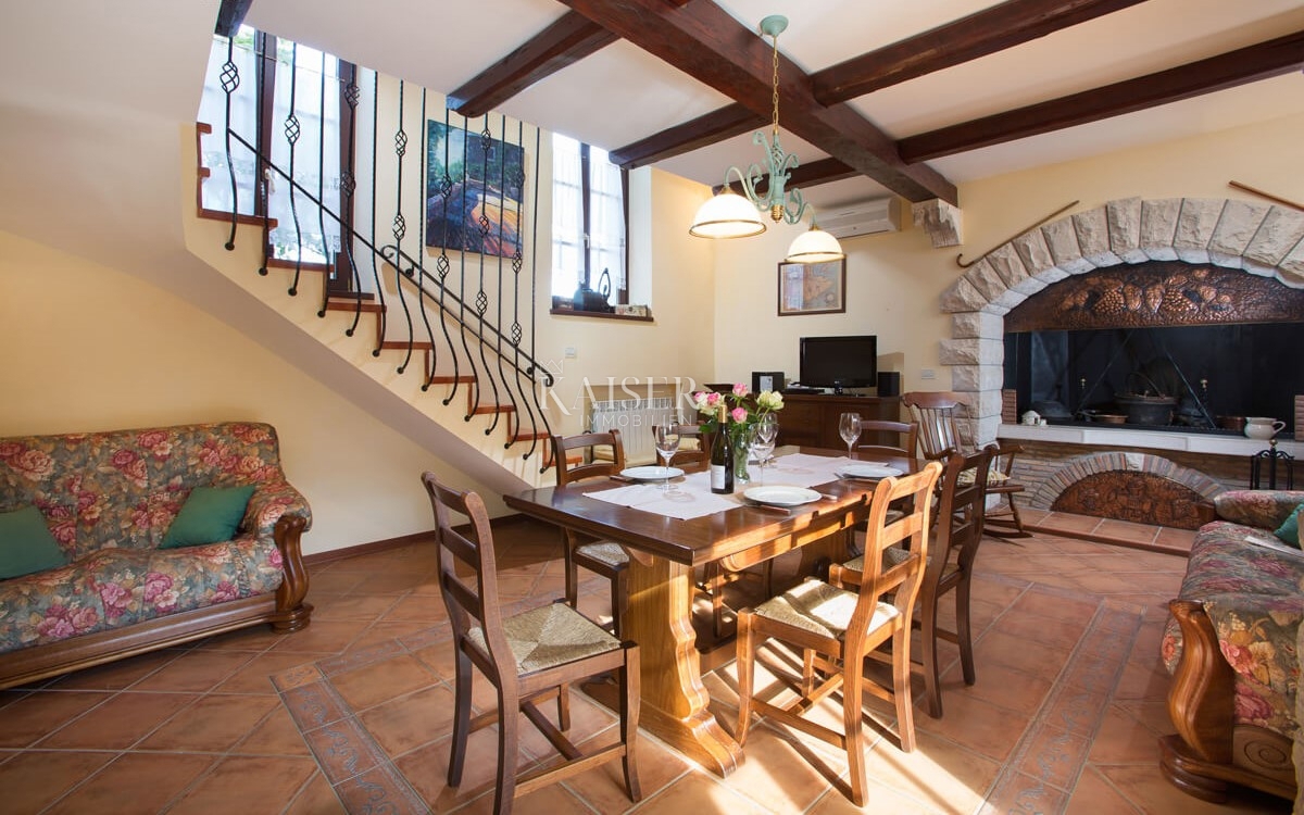  Ville Momjan, Buje, 160m2