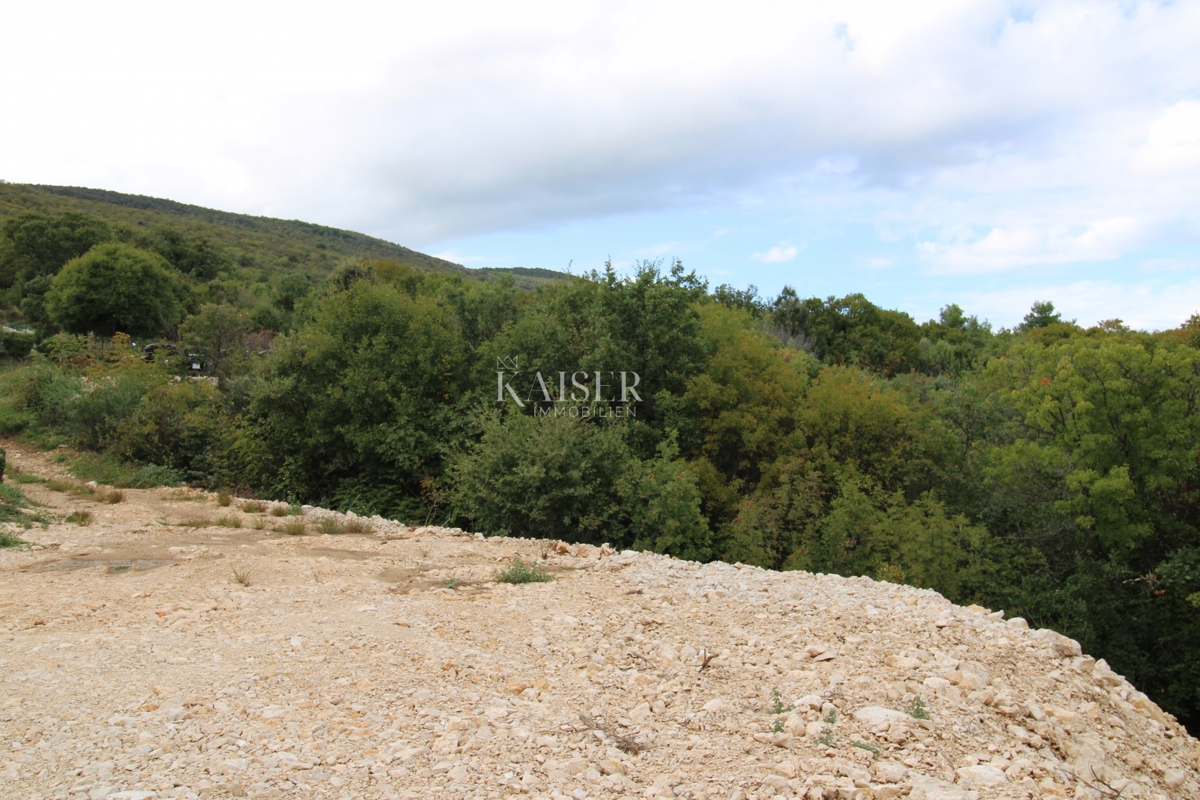 Istra, Rabac - terreno con vista impressionante, 1.015 m2