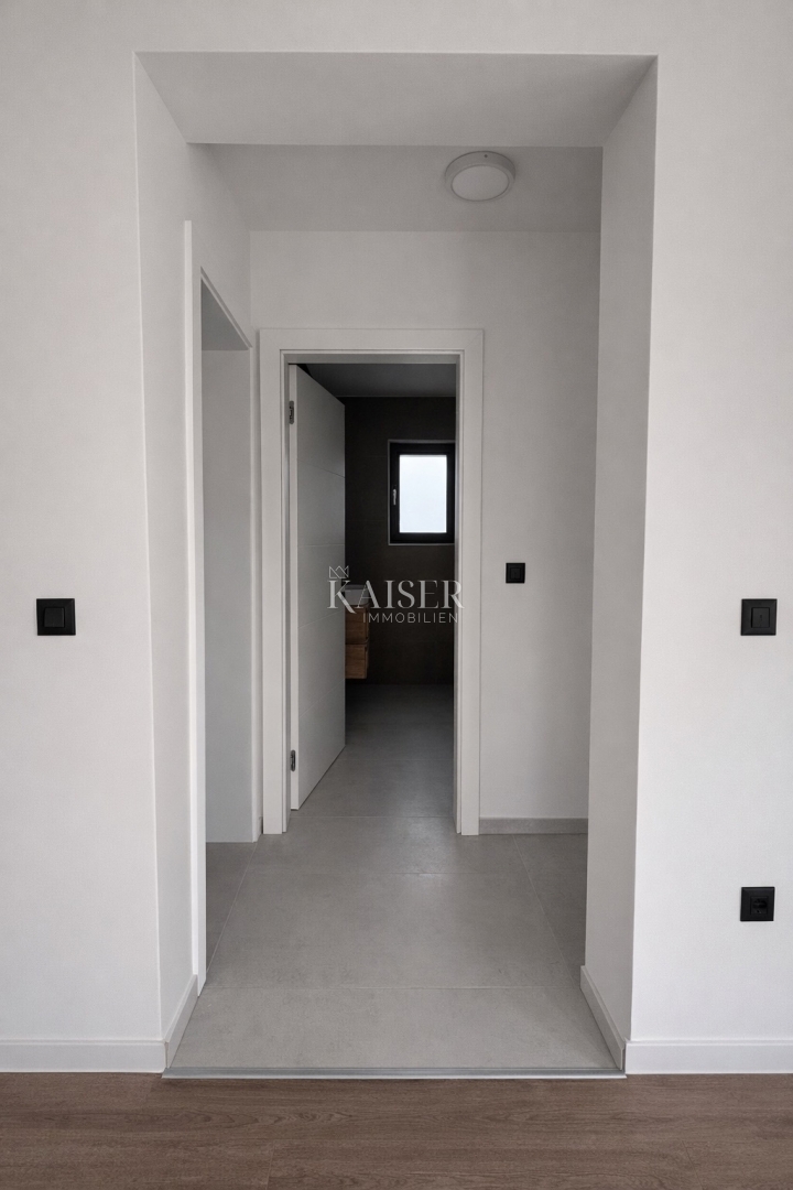 Zara, Privlaka appartamento di nuova costruzione vicino al mare (200m)