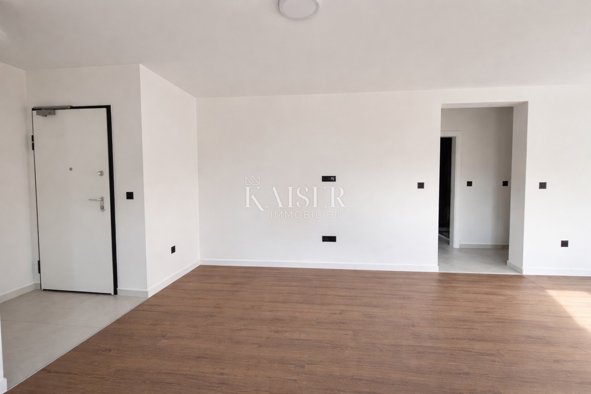 Zara, Privlaka appartamento di nuova costruzione vicino al mare (200m)