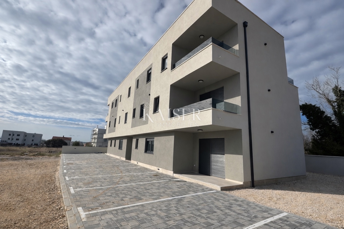 Zara, Privlaka appartamento di nuova costruzione vicino al mare (200m)