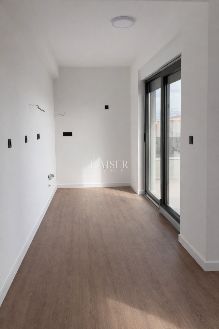 Zara, Privlaka appartamento di nuova costruzione vicino al mare (200m)