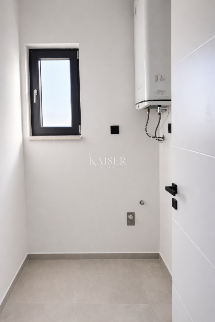 Zara, Privlaka appartamento di nuova costruzione vicino al mare (200m)