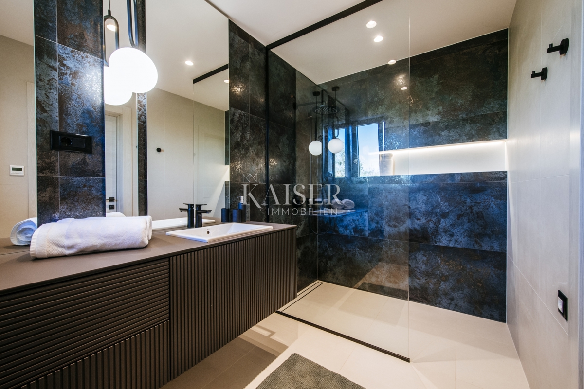 Casa Smoković, Zemunik Donji, 320m2