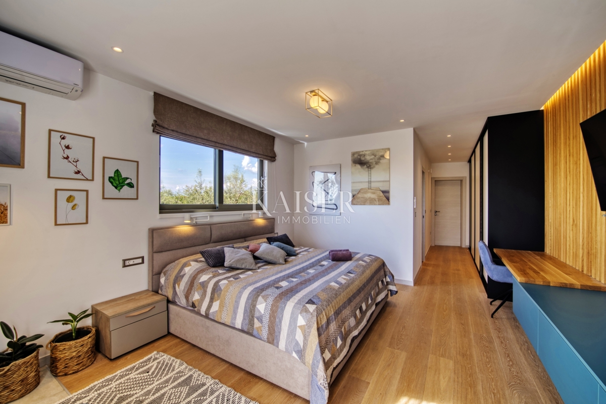 Casa Smoković, Zemunik Donji, 320m2