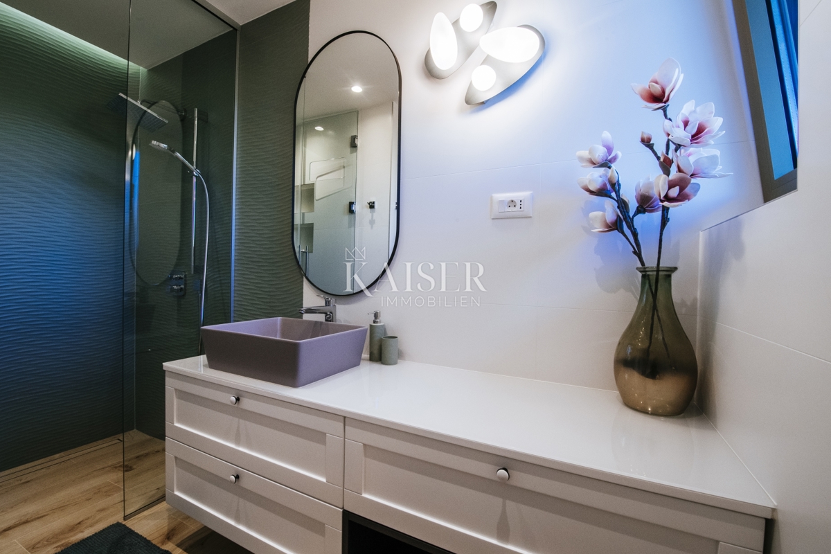 Casa Smoković, Zemunik Donji, 320m2