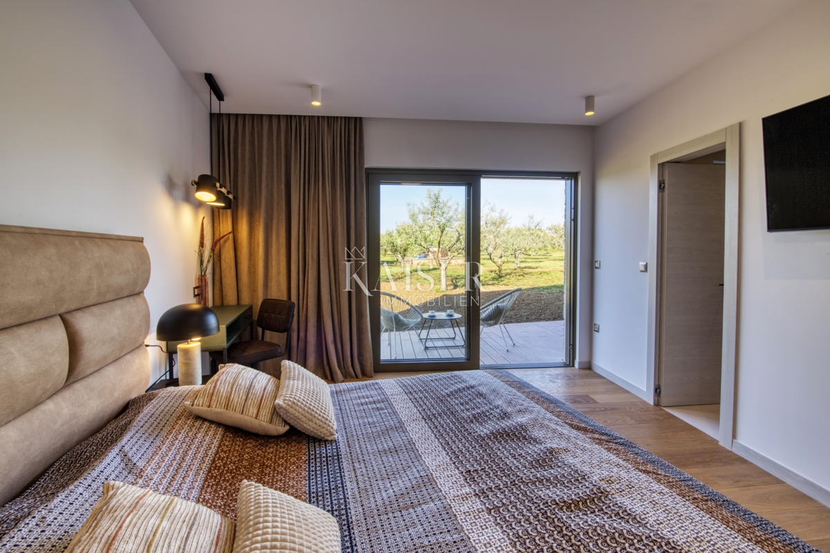 Casa Smoković, Zemunik Donji, 320m2