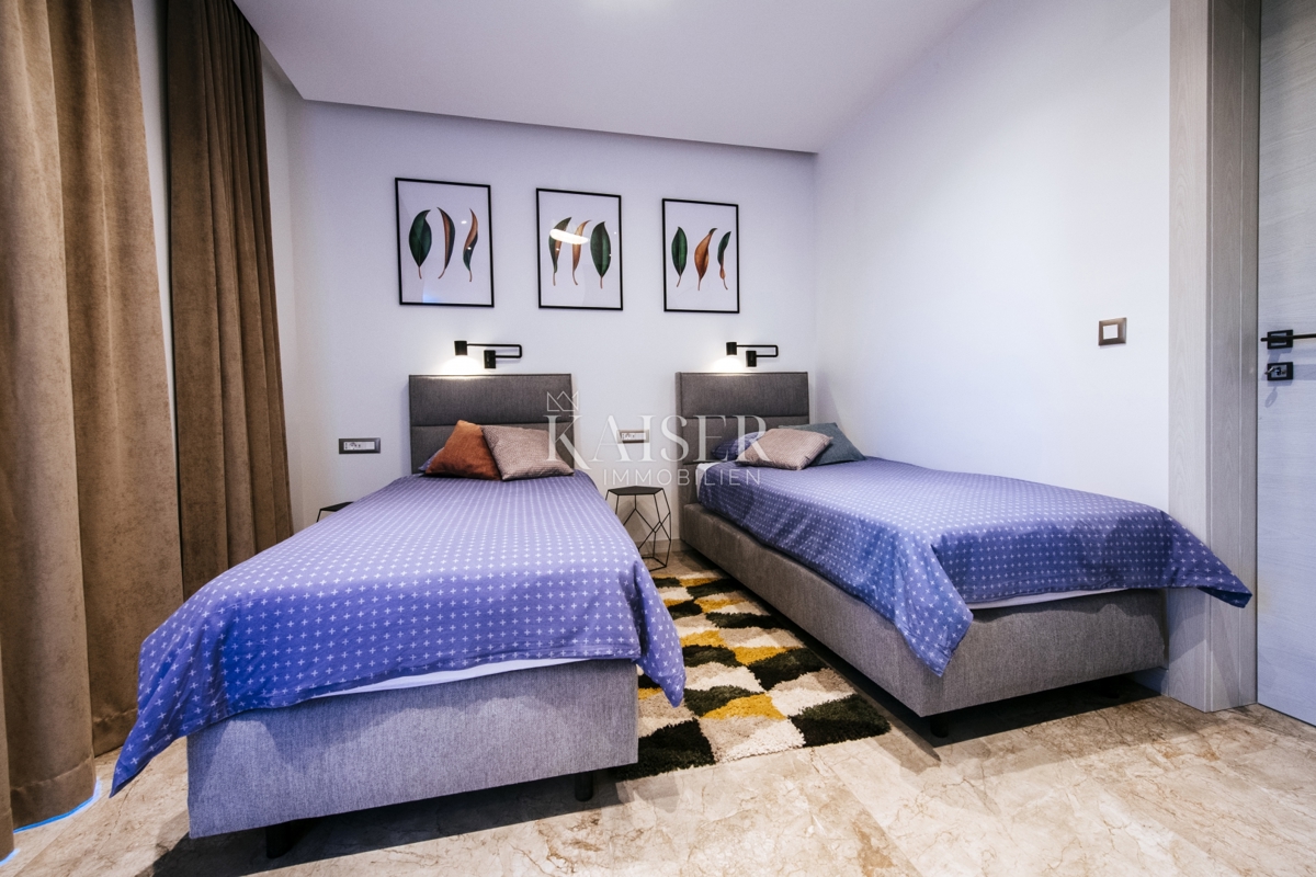 Casa Smoković, Zemunik Donji, 320m2